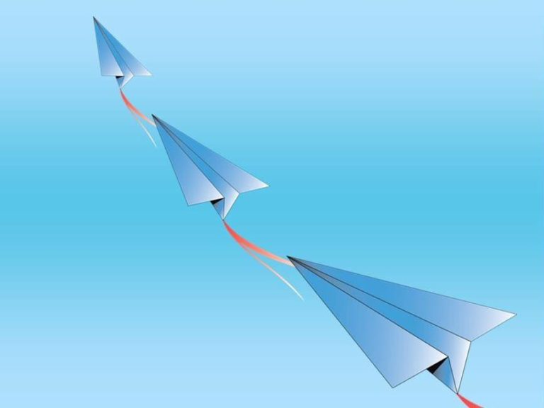 Paper planes in flight